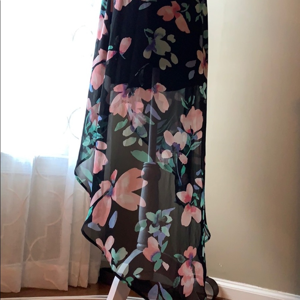 Dress - Picture 4 of 5